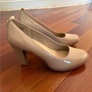 Jenn Ardor Elegant Beige Women's Pumps